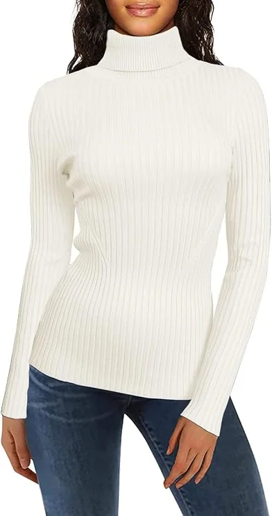v28 White fitted turtleneck